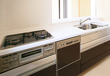 リフォーム中の賃貸マンション（2K）のイメージ